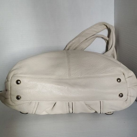 B MAKOWSKY LEATHER BAG HOBO CREAM SHOULDER SATCHEL HANDBAG PURSE WOMEN'S WOMAN'S - Picture 4 of 15